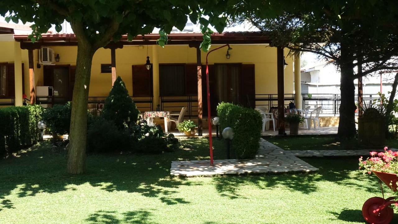 Garden Beach House Paralia Panteleimonos Exterior foto